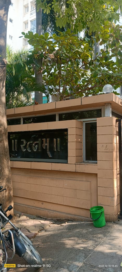 256 sq.yards Residential Apartment In Bodakdev, AHEMDABAD
